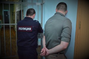 Полицейские установили мужчину, причинившего телесные повреждения своему отчиму